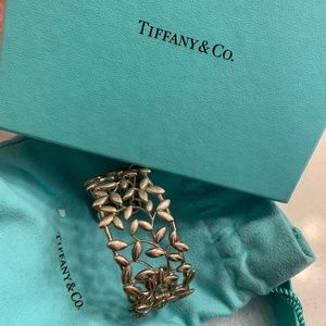 TIFFANY & CO. Olive Leaf Cuff Sterling Bracelet